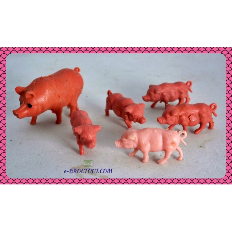 Figurine Les Animaux De La Ferme - La Truie Et Ses 5 Petits Cochons