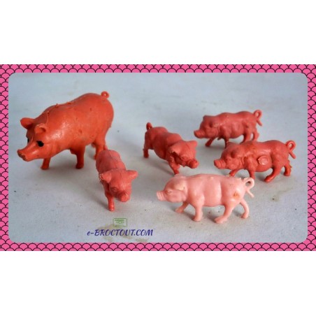 Figurine Les Animaux De La Ferme - La Truie Et Ses 5 Petits Cochons