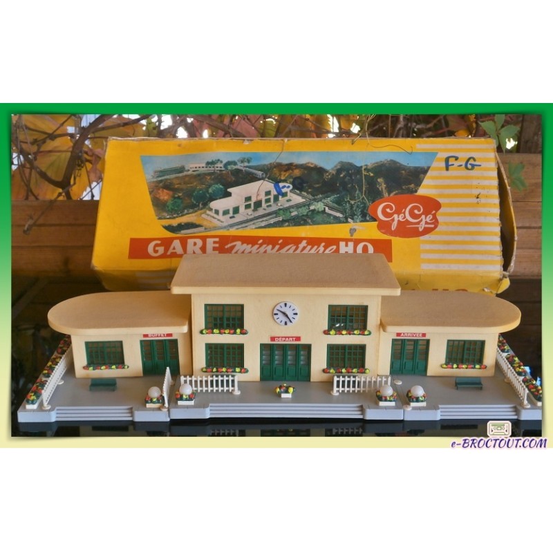 Gare miniature HO - Gégé 1974