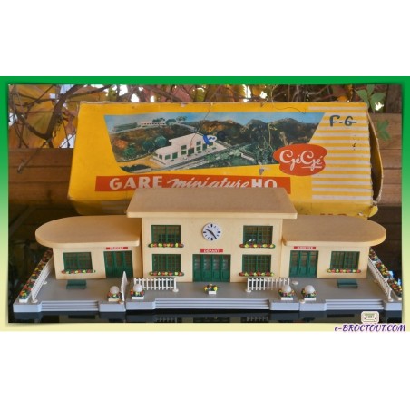 Gare miniature HO - Gégé 1974