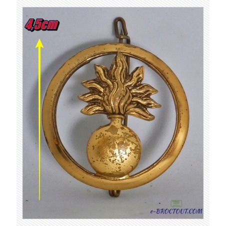 Insigne de béret école militaire