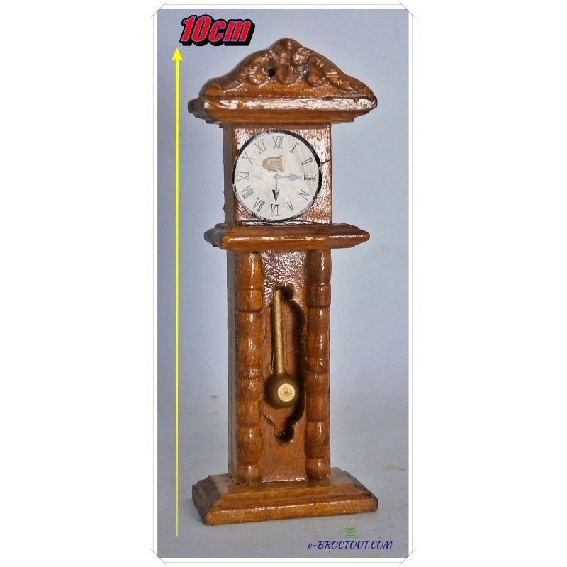 Accessoire Maison De Poupée - Horloge En Bois - 10cm