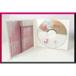 CAMILLE : Le sac des filles