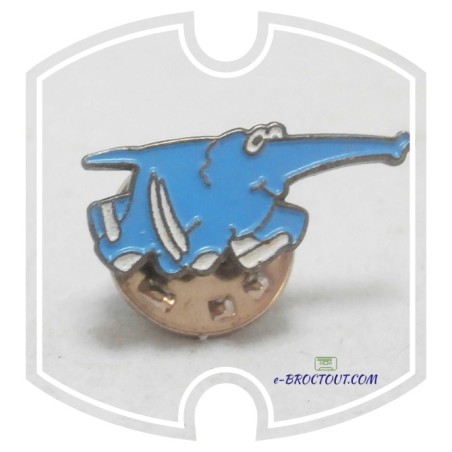 Pin's Station de lavage auto - Eléphant bleu